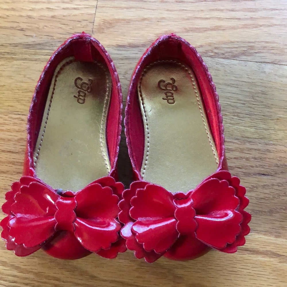 Red patent leather shoes